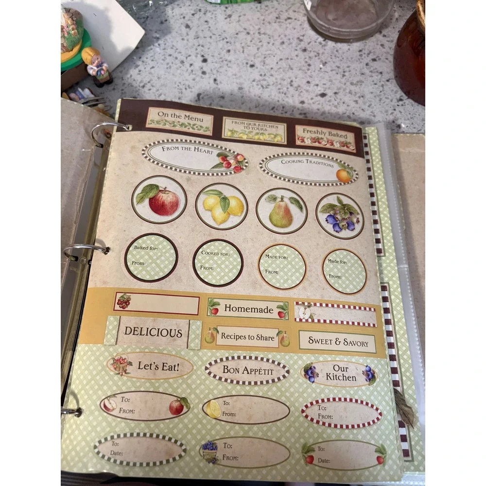 VTG Recipe Binder Keeper Organizer Cookbook Storage Kitchen Recipes Stickers